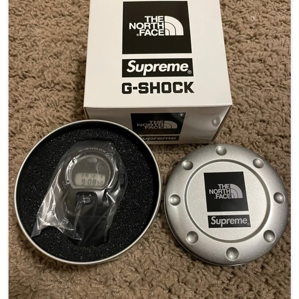 Supreme X G shock X The north face dw6900 watch